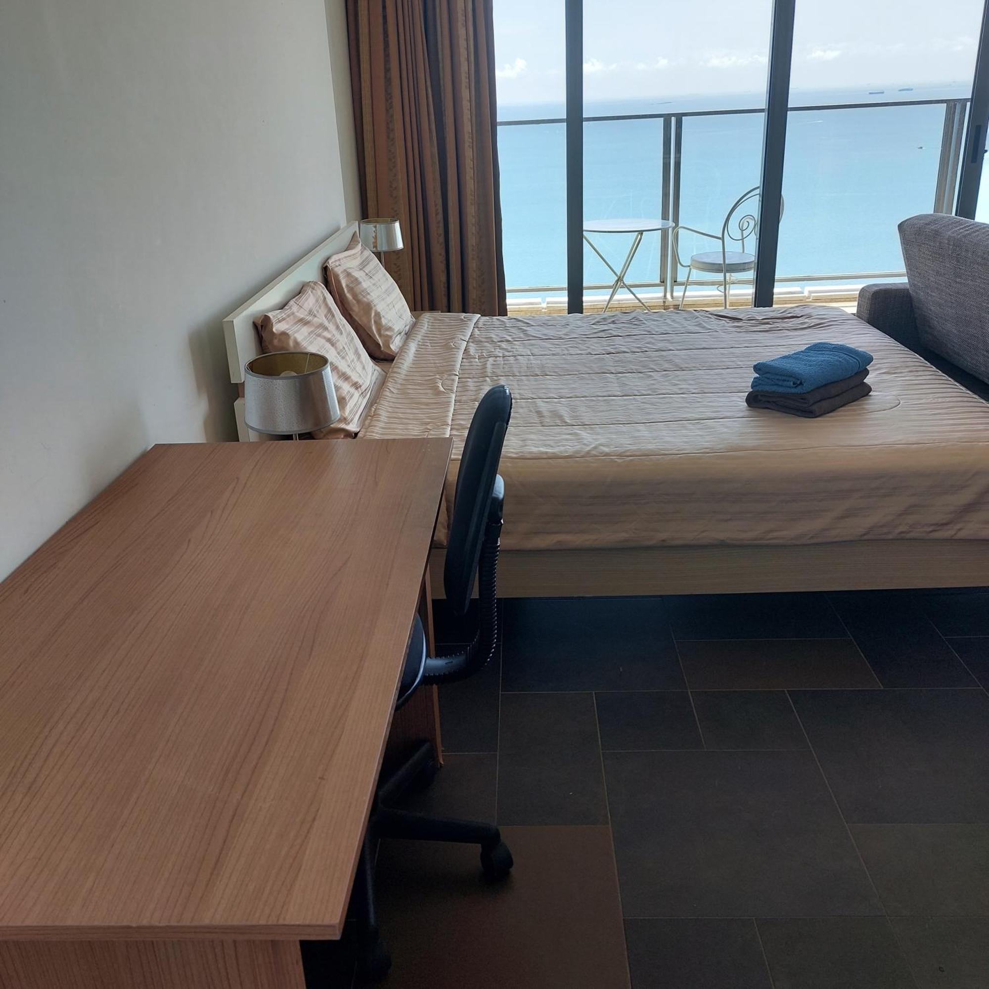 Sea View Apartment In Pattaya Extérieur photo