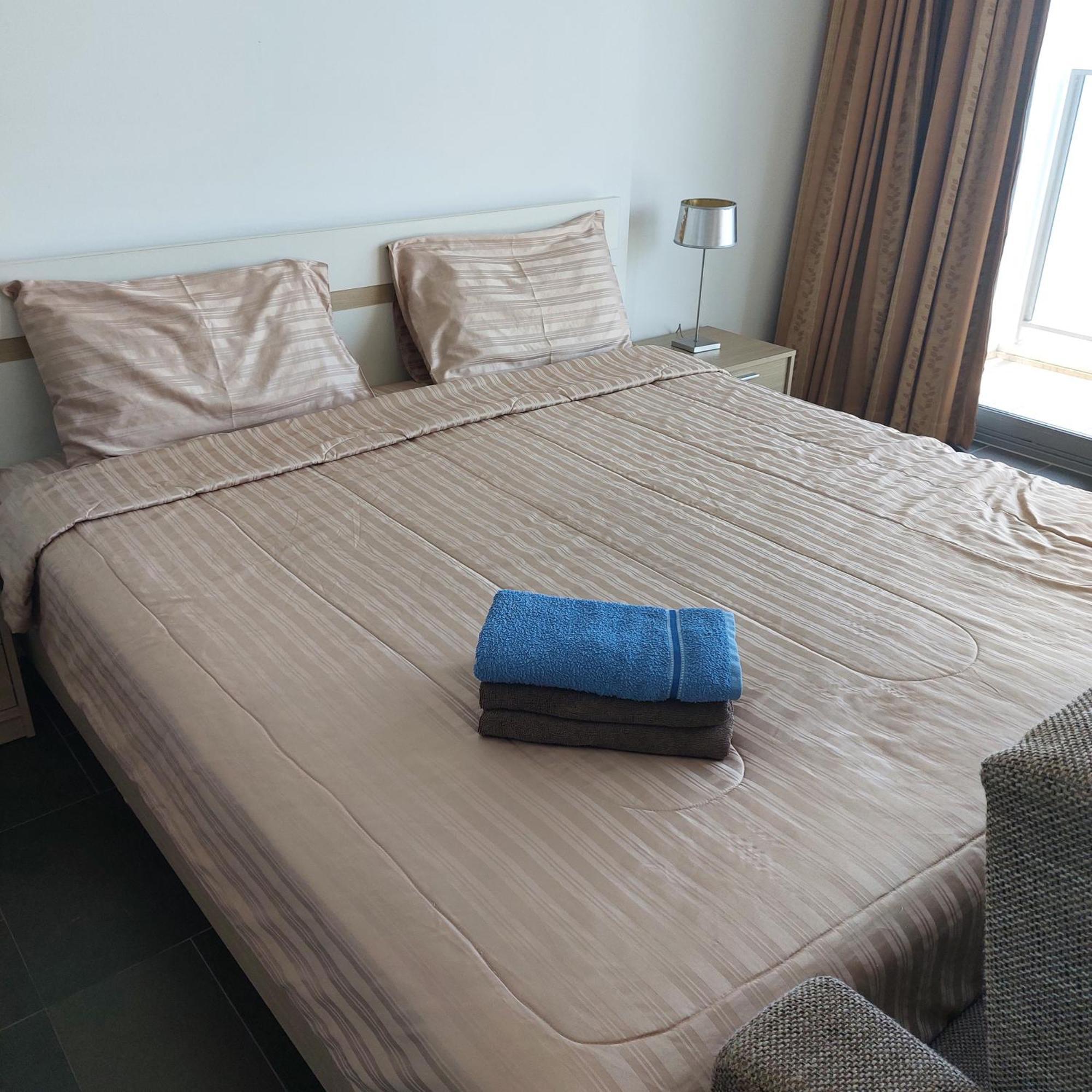 Sea View Apartment In Pattaya Extérieur photo
