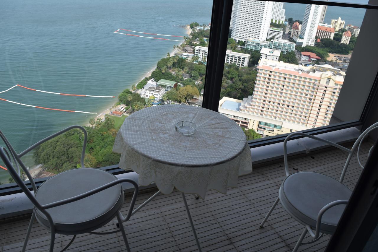 Sea View Apartment In Pattaya Extérieur photo