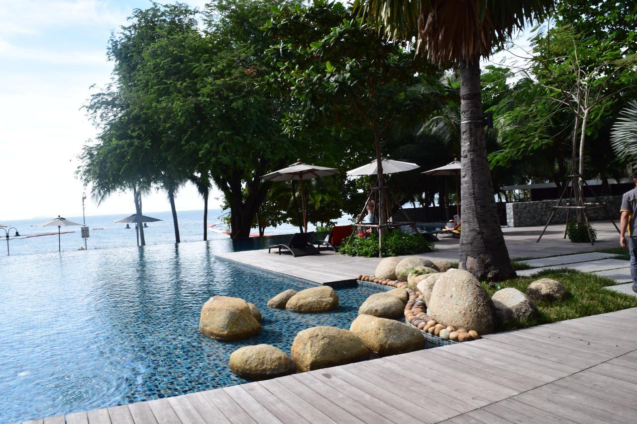 Sea View Apartment In Pattaya Extérieur photo