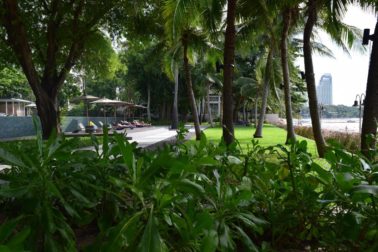 Sea View Apartment In Pattaya Extérieur photo